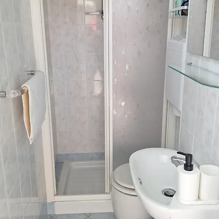 Bed & Breakfast Jungle Varazze